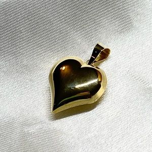 18k Saudi Gold Heart Pendant